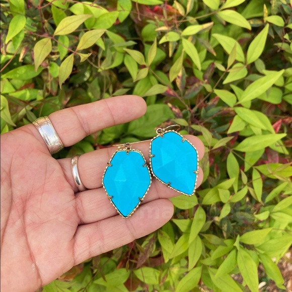 Kendra Scott Corley Earrings in Turquoise - Picture 8 of 8